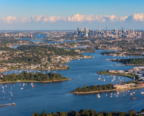 Blick aus Westen über den Parramatta River auf Sydney CBD