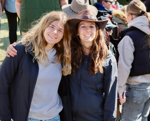 Meret und ich beim Rodeo in Kilcoy Beim Rodeo