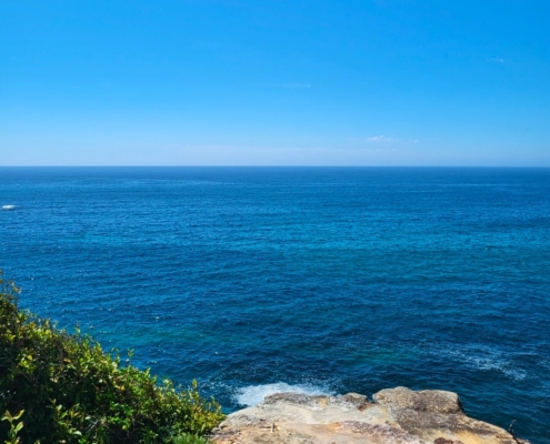 Blick vom Streandweg Coogee nach Bondi aufs Meer 2