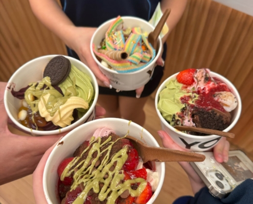 Yo-chi (frozen Yogurt) mit Freunden gehört einfach dazu