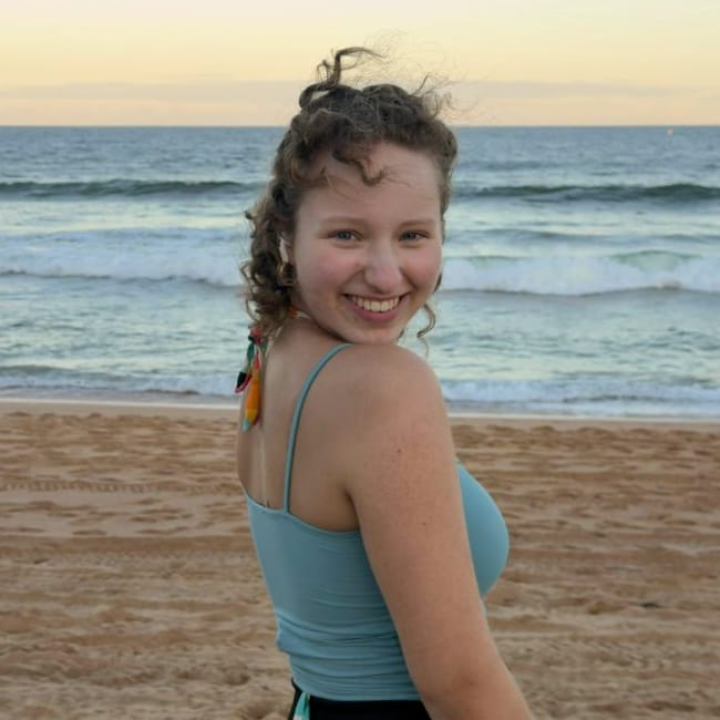 Caro am Narrabeen Beach