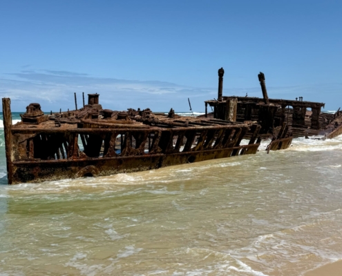 Schiffswrack der SS Maheno am Strand von K'gari (ehemals Fraser Island)