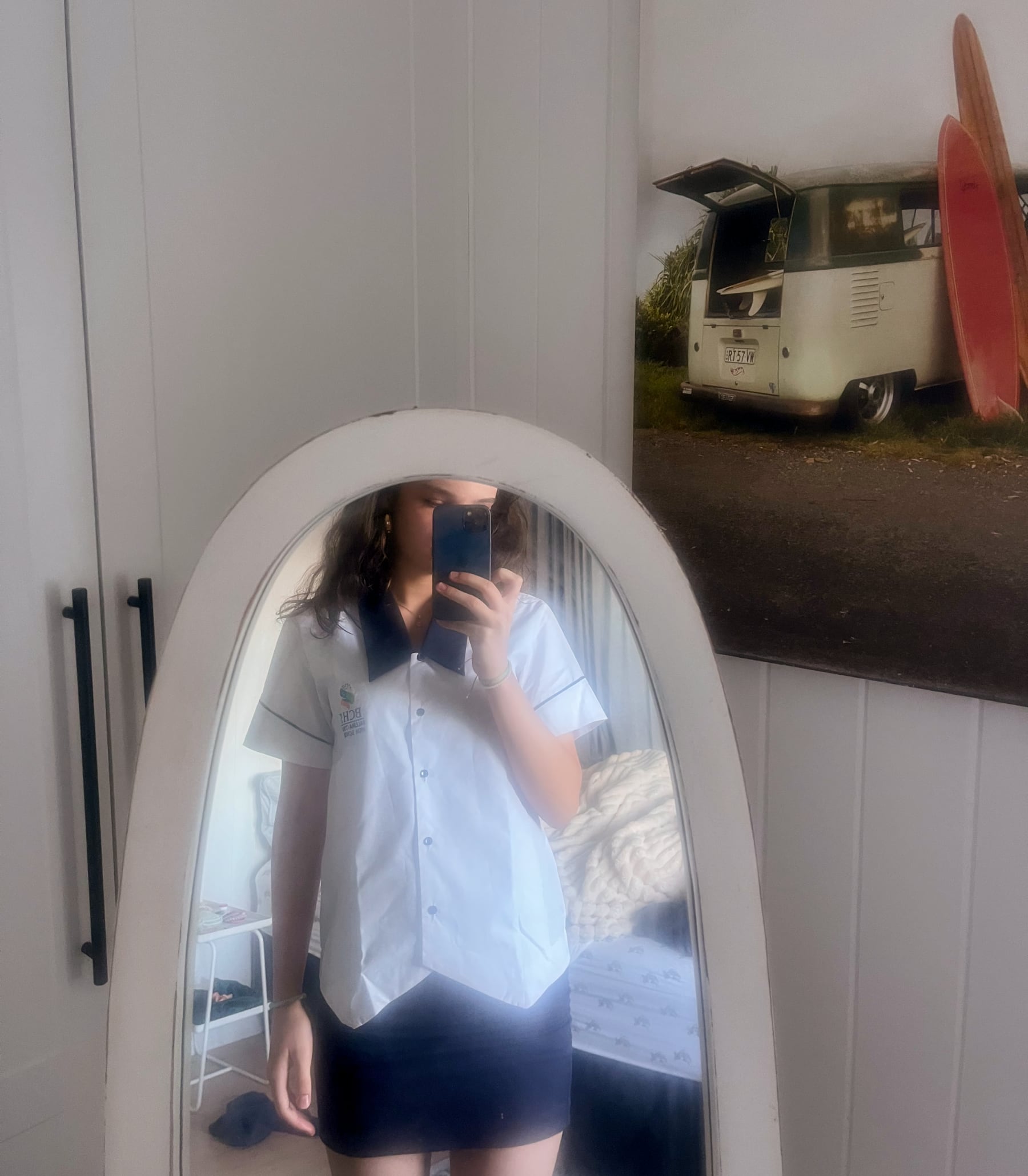 Meine Schuluniform, mein Zimmer Meine Schuluniform, mein Zimmer